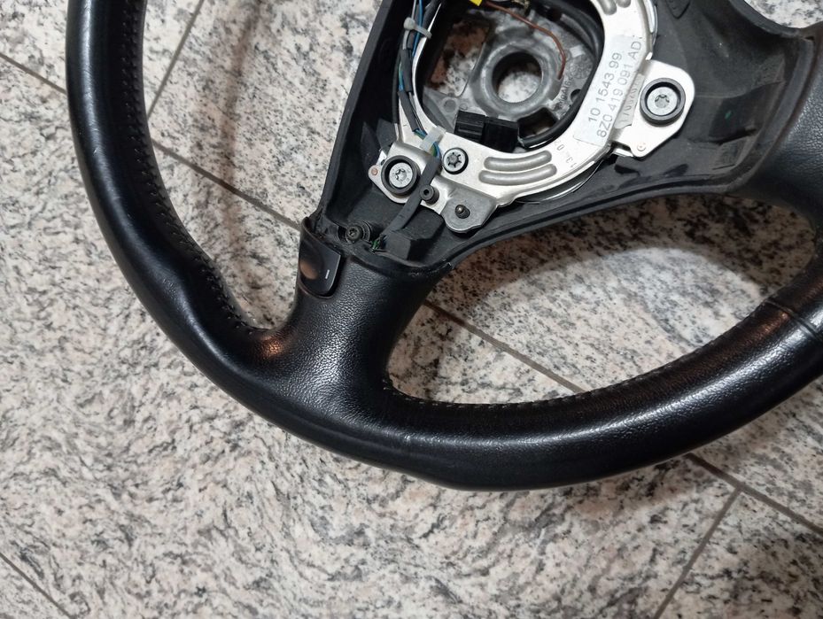 Nowka Kierownica trójramienna skórzana Audi A4 B6 A6 C5