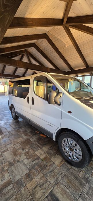 Renault trafic  груз-пасс