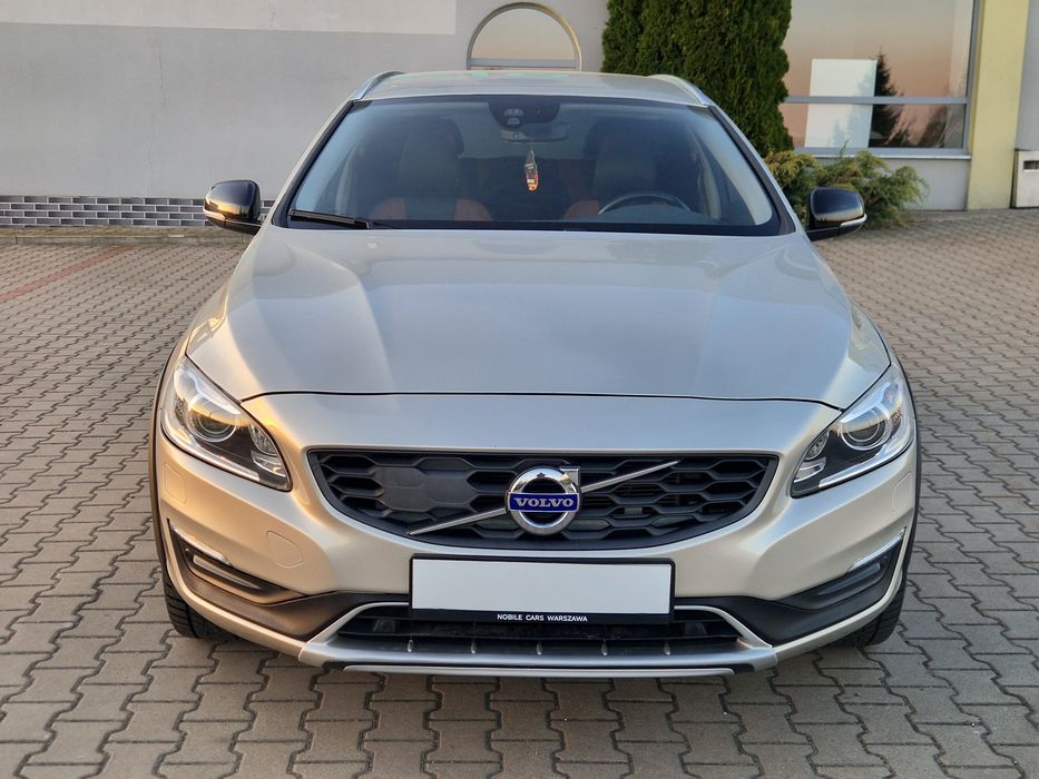 Volvo v60 cross country