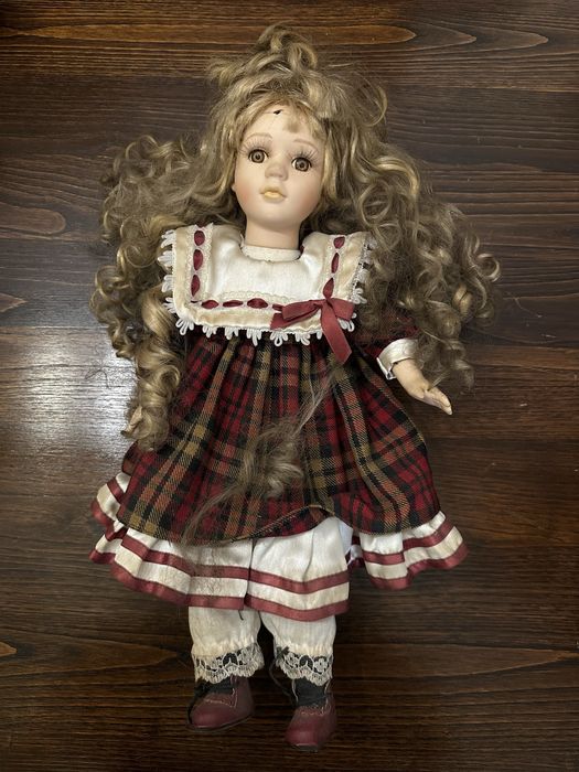 Bonecas de porcelana