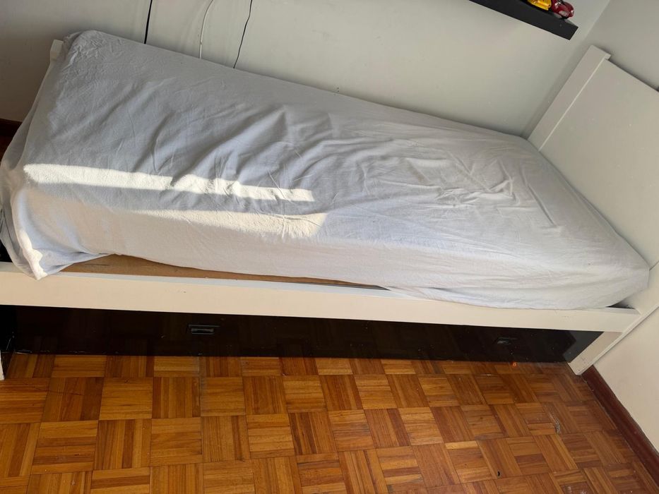 Cama de solteiro