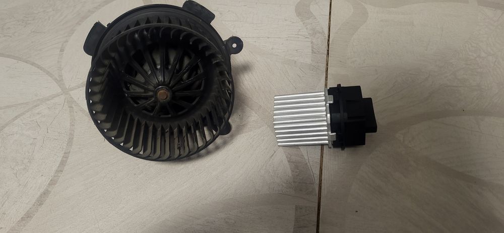 Citroen Моторчик печки +Реле печки