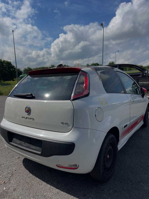 Fiat Grande Punto Evo 2012 para peças