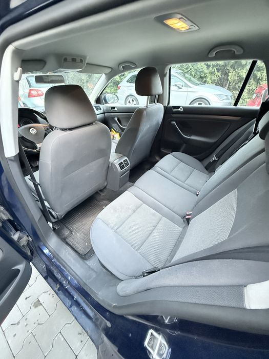 Volkswagen Golf V kombi 1.9 tdi DSG 7bieg oszczedny