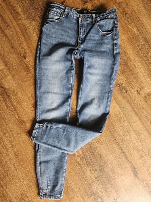 Reserved rurki wyższy stan r 38 M elastyczne jeansy