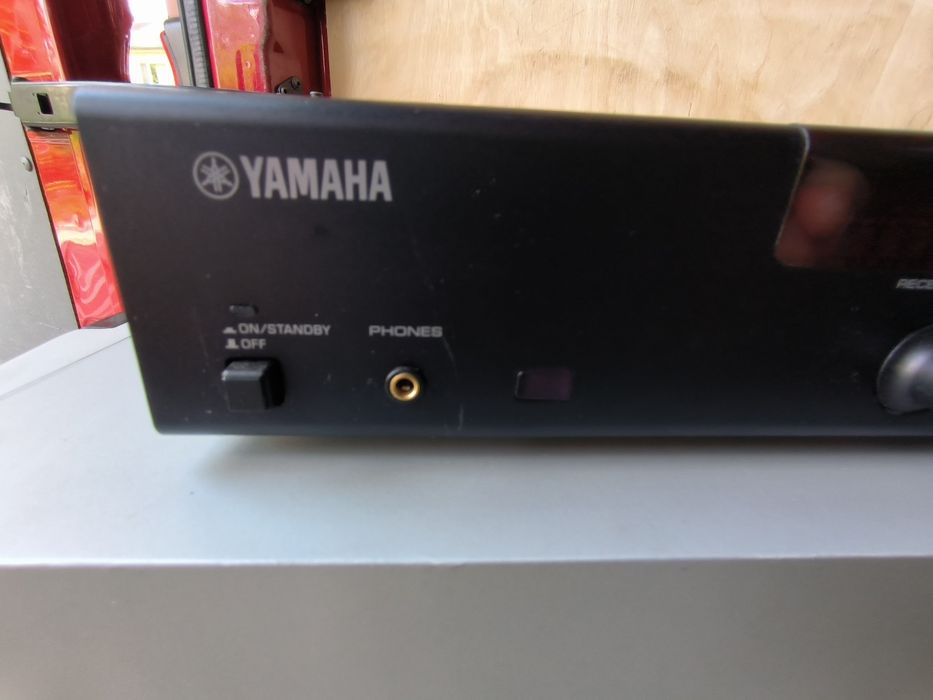 Amplituner Yamaha R1330