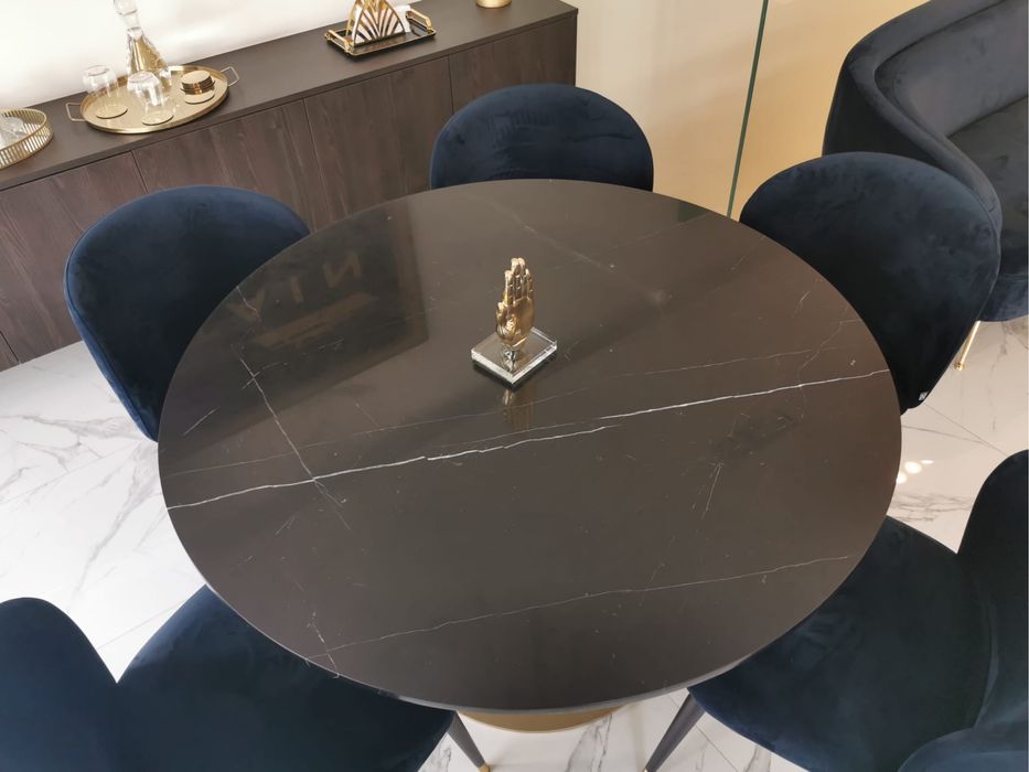 Mesa Redonda em Pedra Mármore + 4 cadeiras