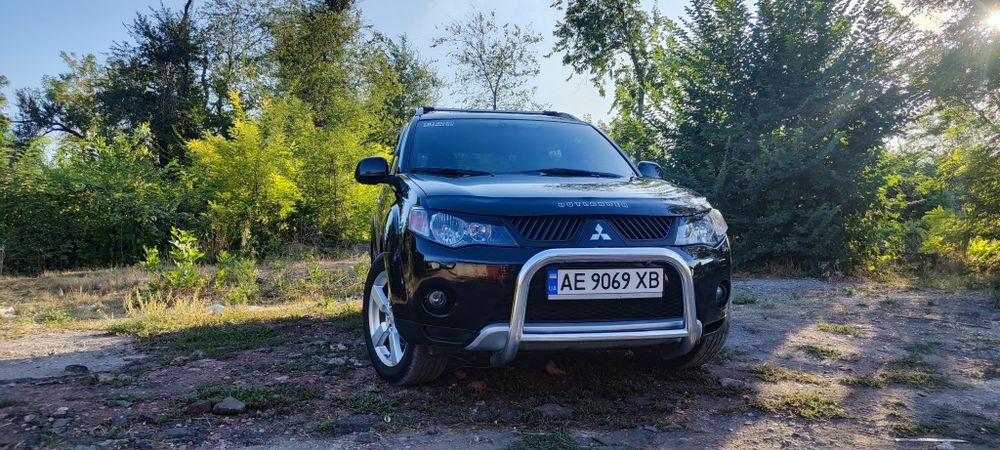 Продам Mitsubishi Outlender XL