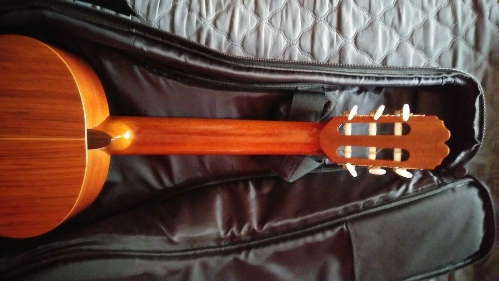gitara klasyczna Admira 630 BU
