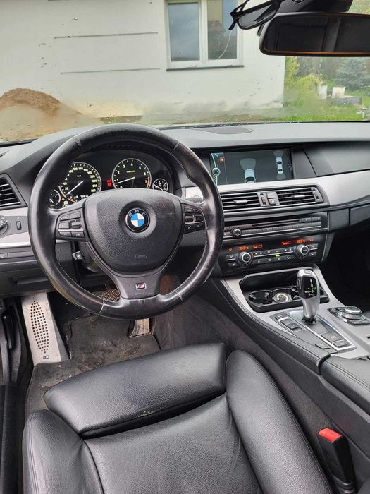 BMW M-PAKIET benzyna 3,0 F10 2011