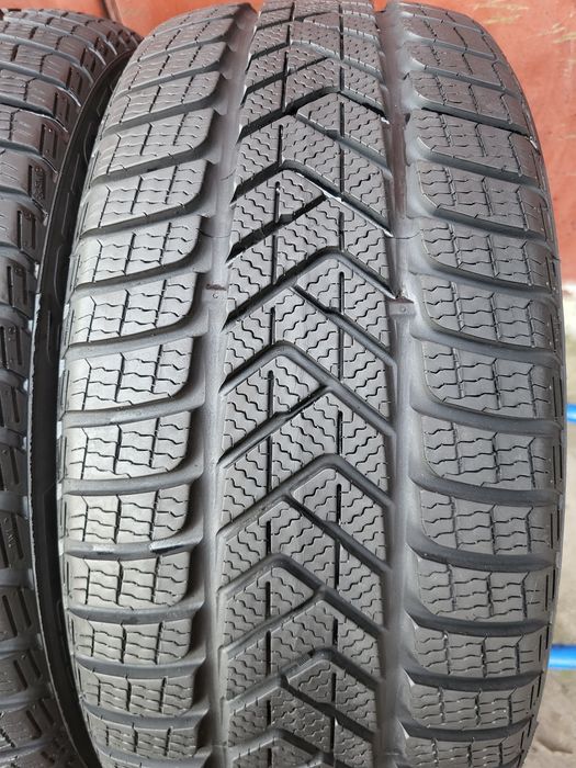 235/40/18 R18 Pirelli Sottozero 3 4шт ціна за 1шт шини