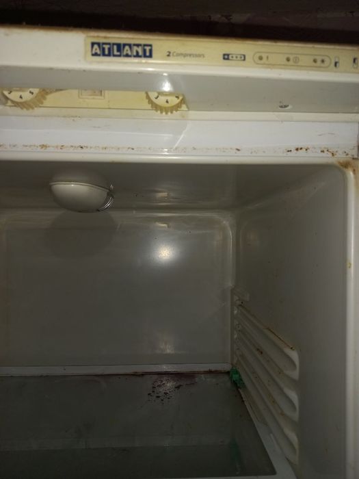 Продамо холодильник для розбору