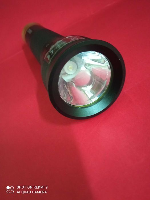 LANTERNA  "Duracell" - Preto e Dourada430452233523046401