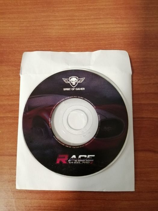 Volante Sprit Of Gamer com pedais e acessórios. Ler a descrição