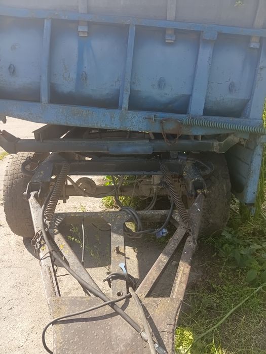 Продам причіп зіловський .