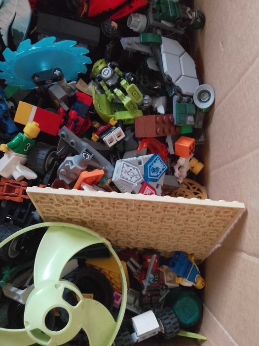Klocki LEGO mix ok 5 kg