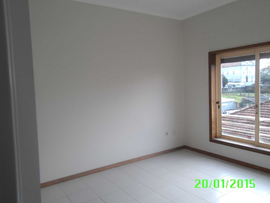 T1 Esmoriz perto da BP Avenida 29 de Março