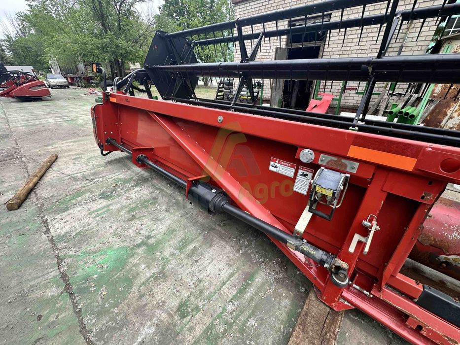 Жатка Case IH 2020 Flex шириною 9 метрів для збирання сої