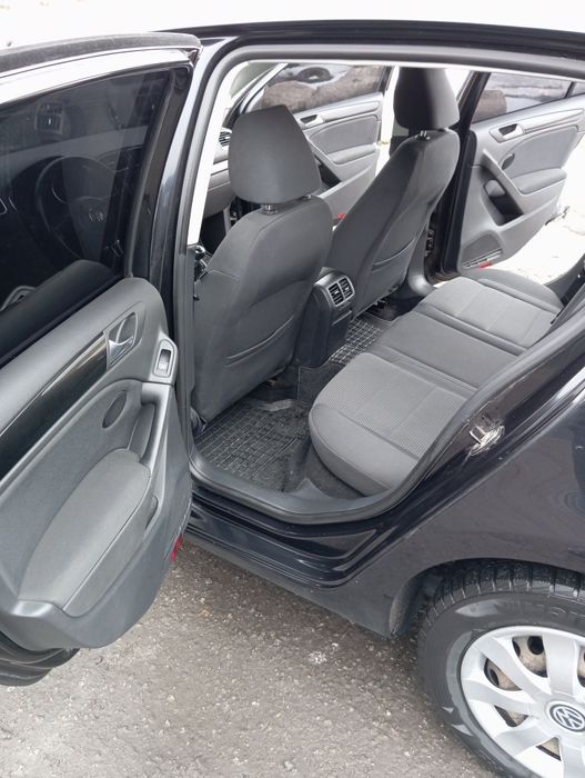 Продам Volkswagen Golf VI 1.4TSI(122 к.с.)