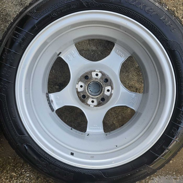 Jantes originais mini com pneus