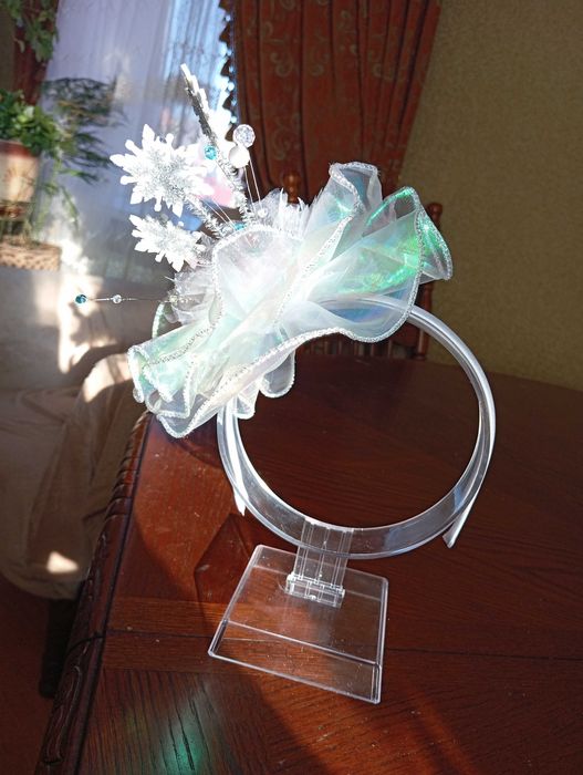 новорічна корона сніжинки