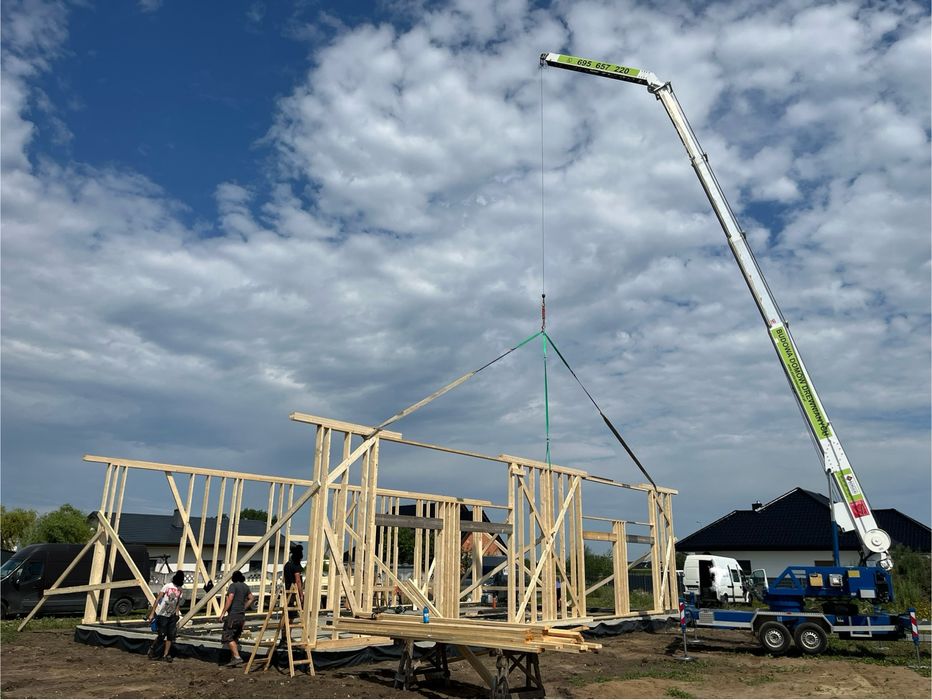 Usługi dźwig dekarski ciesielski zwyżka kosz