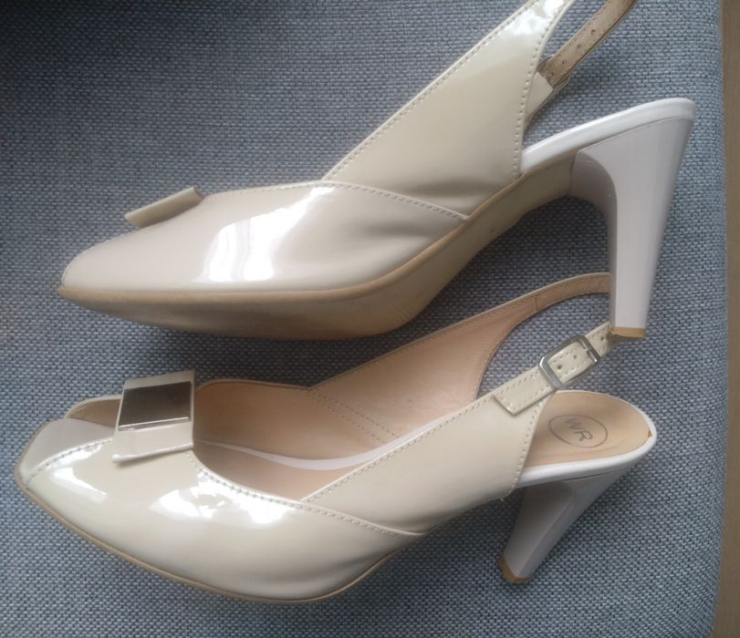 Buty Romaniak na obcasie 37
