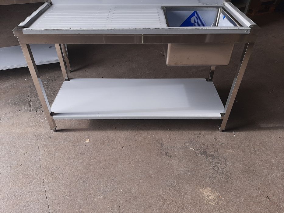 Bancada  ou balcão com lava louca