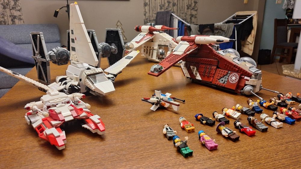 duży zestaw klocków serii Star Wars