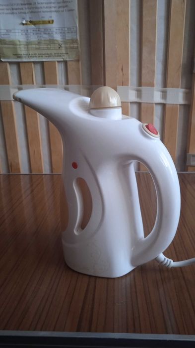 Parownica do ubrań Rovus