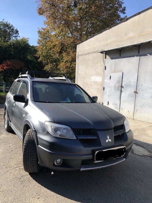 Mitsubishi Outlander I