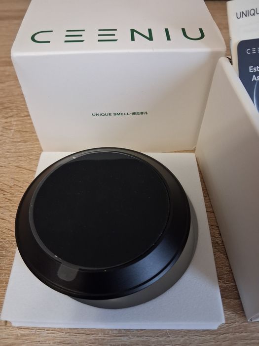 Ceeniu Samochodowy odświeżacz powietrza F26 wersja perfum