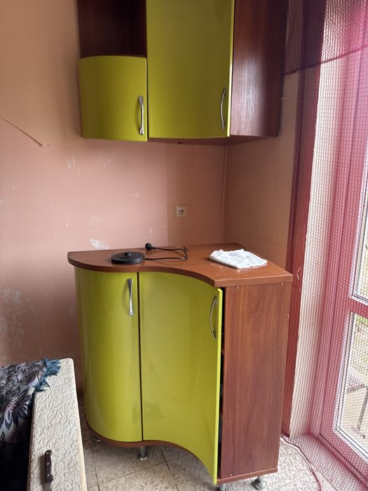 Меблі в кухню в нормальному стані  деталі за телефоном