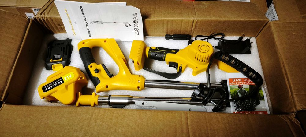 Motosserra a bateria, com cabo extensor
