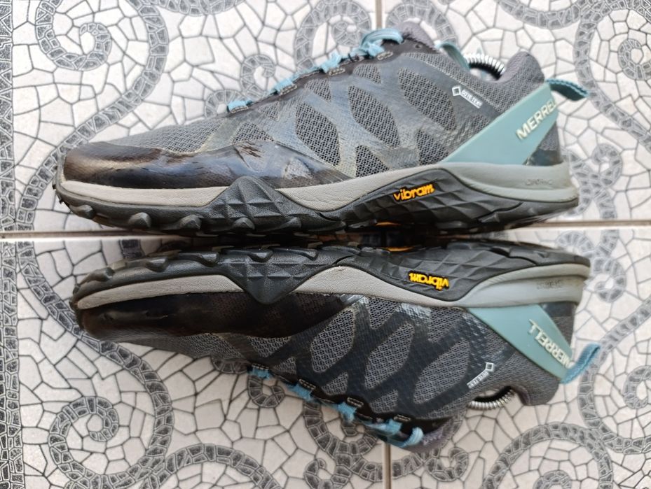 Merrell 39-40р. Жіночі трекінгові кросівки gore tex.