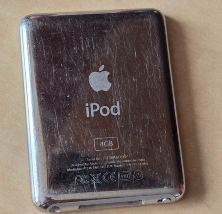 Ipod nano 3 4GB stan idealny