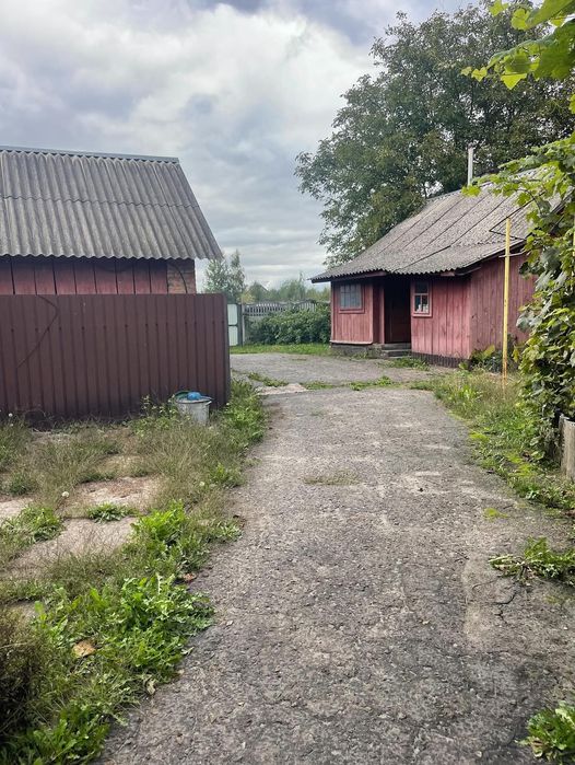 Цегляний будинок в с. Сілець, 7 км від Шептицького