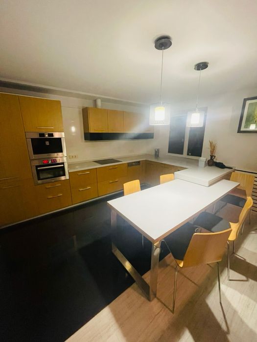 Продажа шикарной 4к.квартиры в Новострое ,с дизайнерским ремонтом !