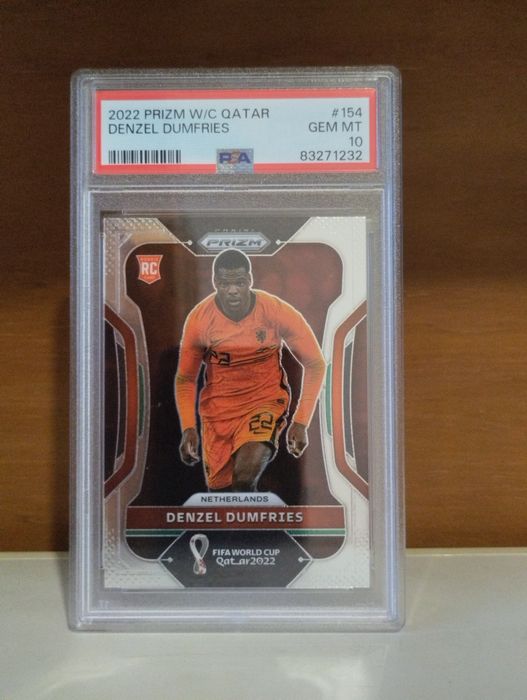Denzel Dumfries PSA 10