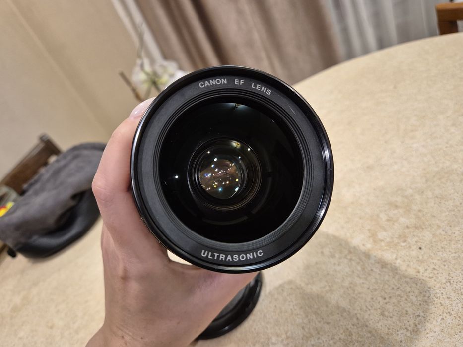 Об'єктив EF Canon 28-70 f2.8 L