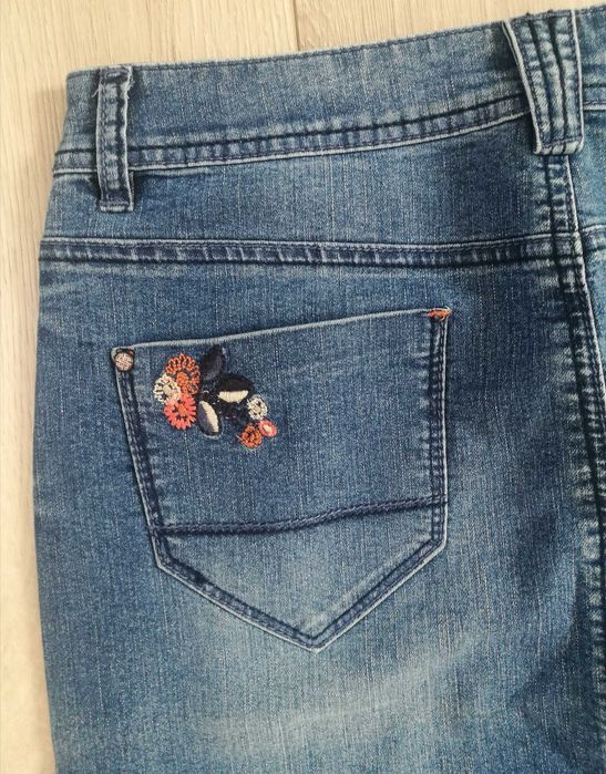 Spódnica jeans z haftami Marks&Spencer