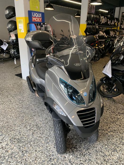 Piaggio  MP3 400 de 2010 Top case Piaggio, Tucano, Manoplas