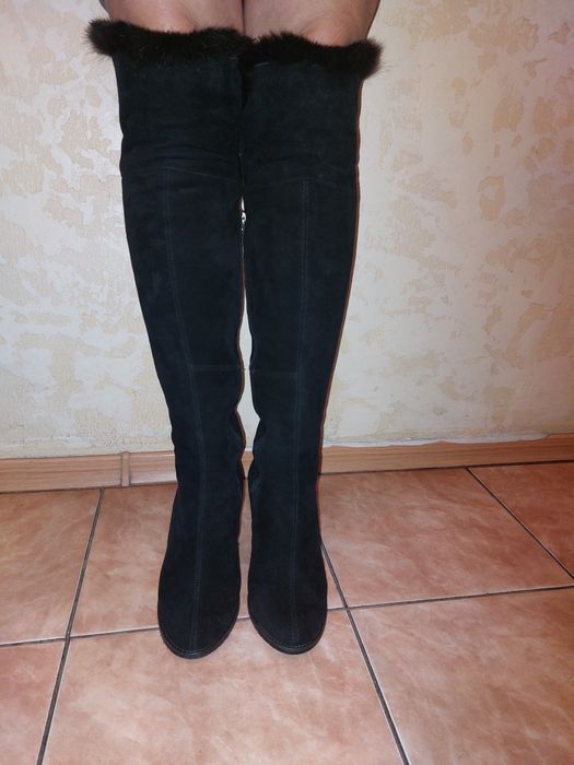 Продам зимние сапоги ботфорты