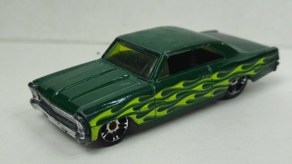 Машинка Chevrolet Nova 1966 Hot Wheels