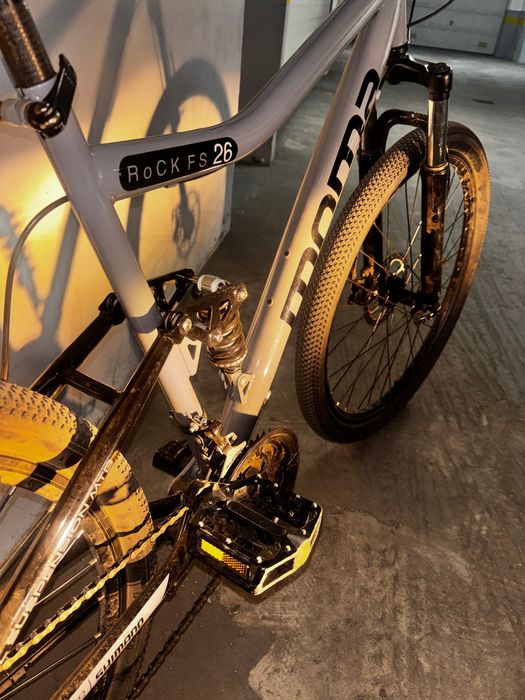 Vendo ou troco Bicicleta MomaBikes rock FS 26’