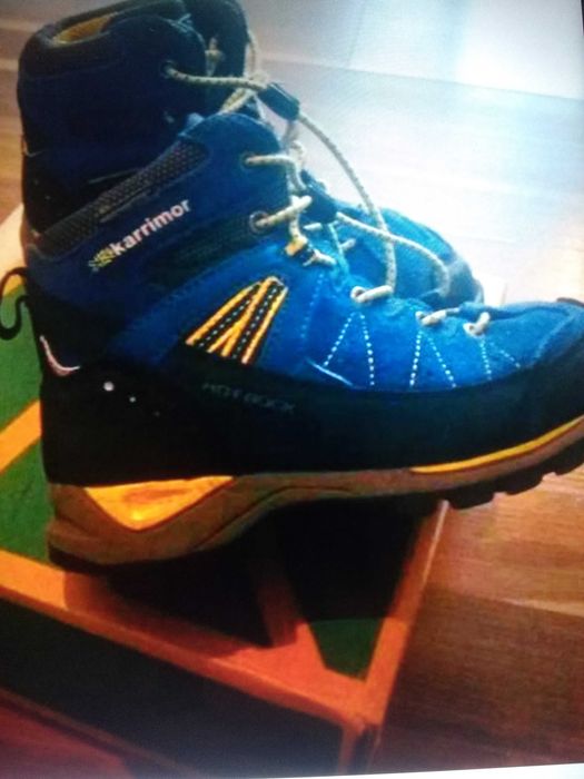 Круті брендові черевики на хлопчика