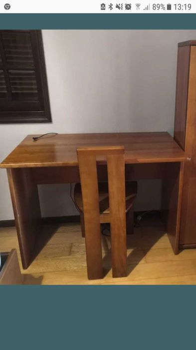 Secretária + cadeira