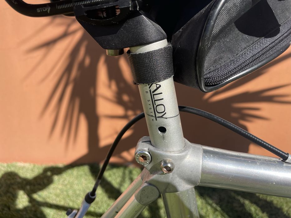 Bicicleta de estrada tipo Vitus + Sapatos SIDI de encaixe rápido