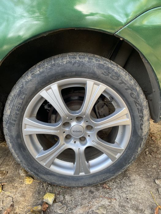 Toyota Avensis Verso