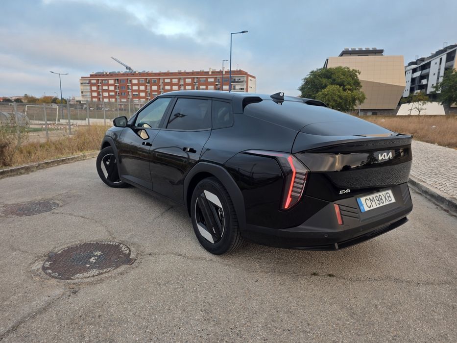 KIA EV4 FASTBACK LONG RANGE UPGRADE 81.4 kWh 204cv